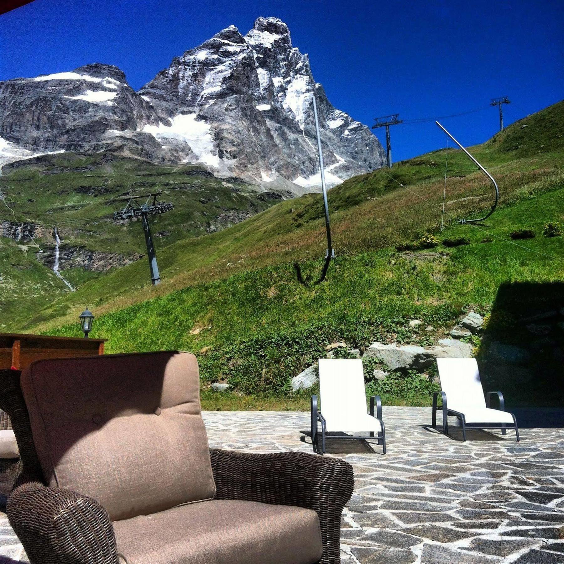 Hotel Meuble Mon Reve Breuil-Cervinia Zewnętrze zdjęcie